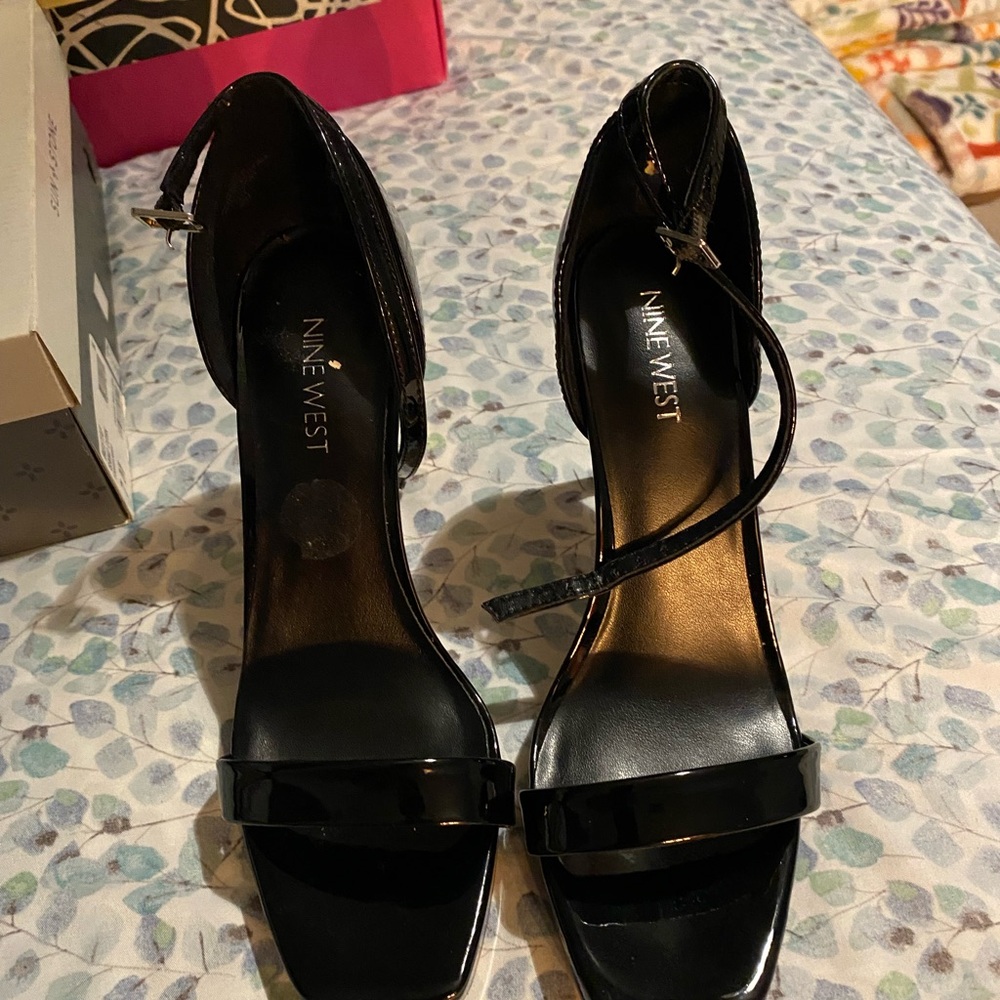 Black Nine West size 8 used